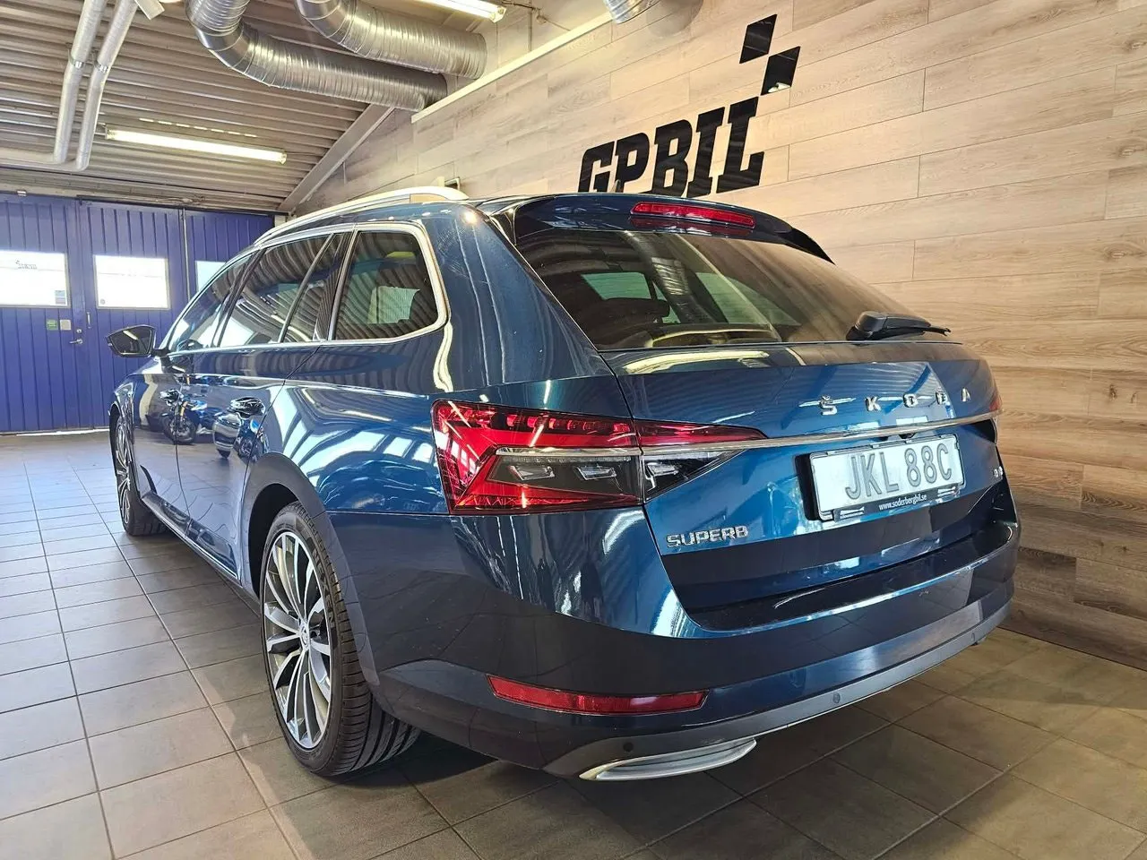 Vehicle image 2