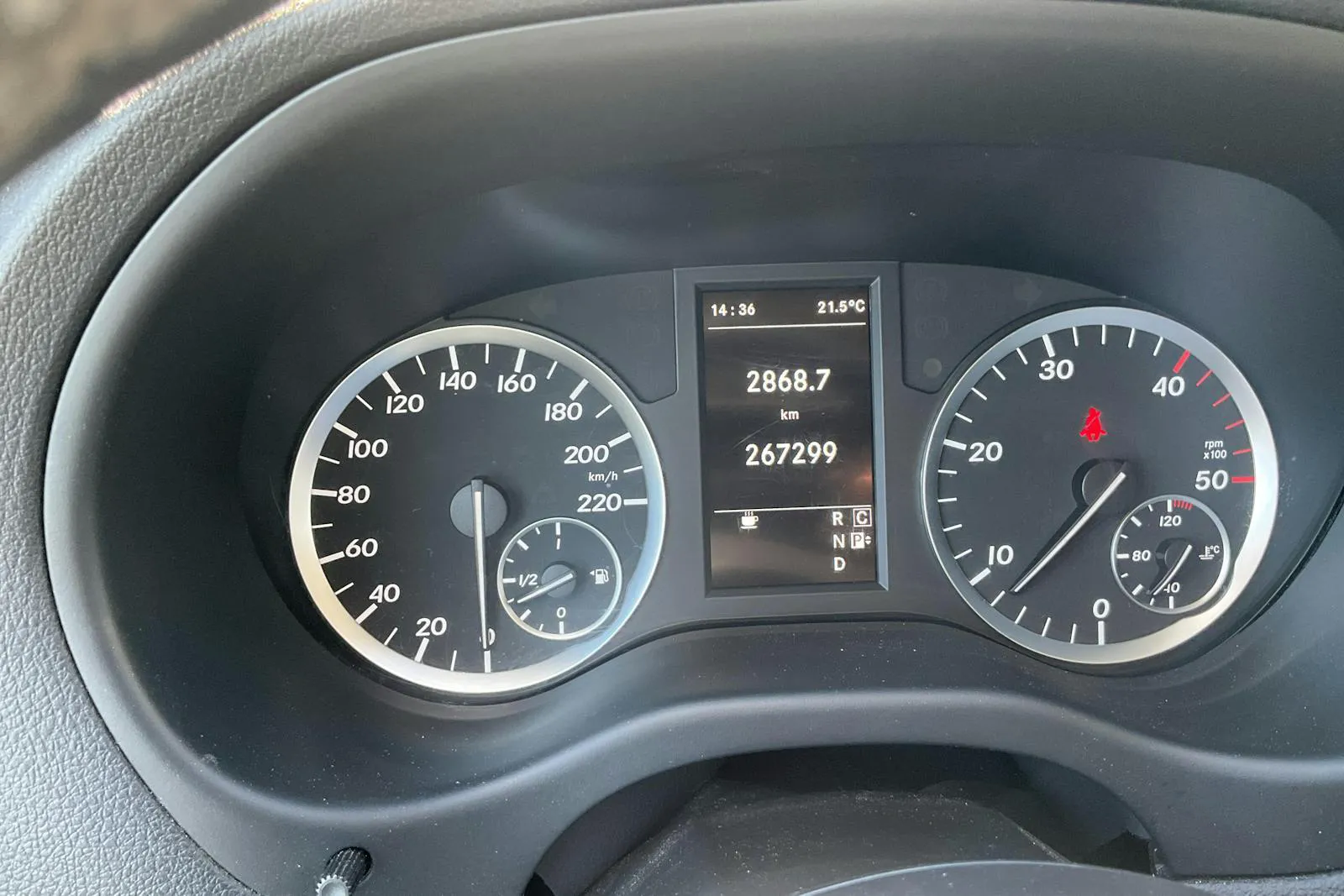 Vehicle image 11