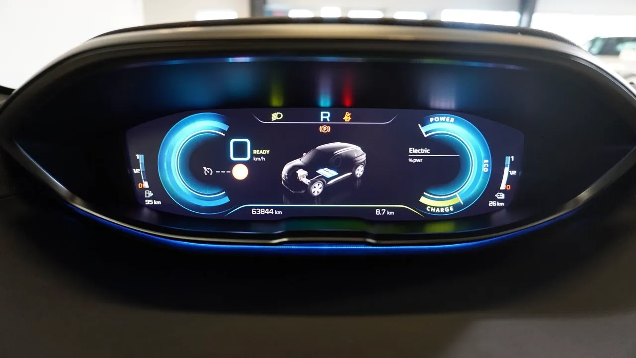 Vehicle image 13