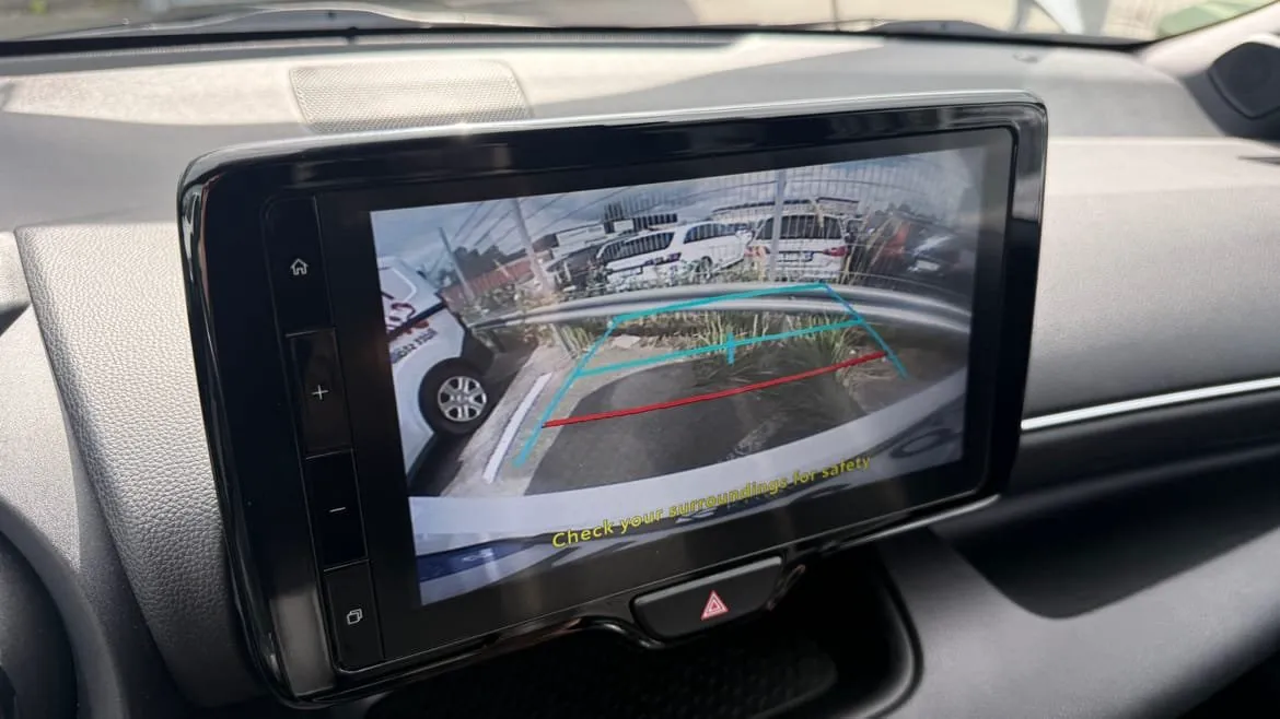 Vehicle image 21