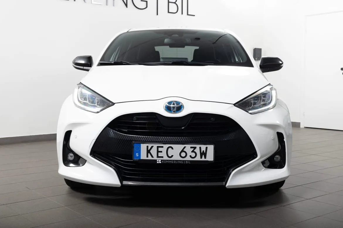 Vehicle image 7