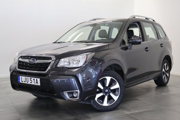 Subaru Forester 2.0 4WD / Drag / M-Värm / V-Hjul / 1Ägare / B-Kamera - 2019