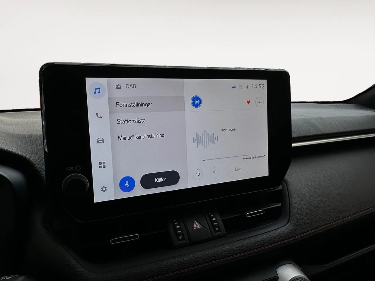 Vehicle image 18