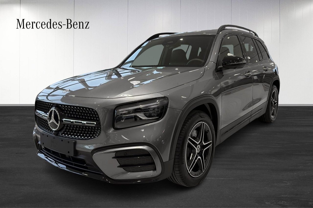Mercedes GLB220