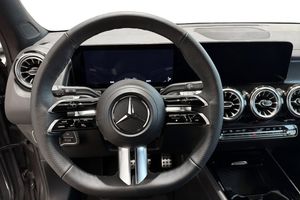 Mercedes GLB220 bild 7