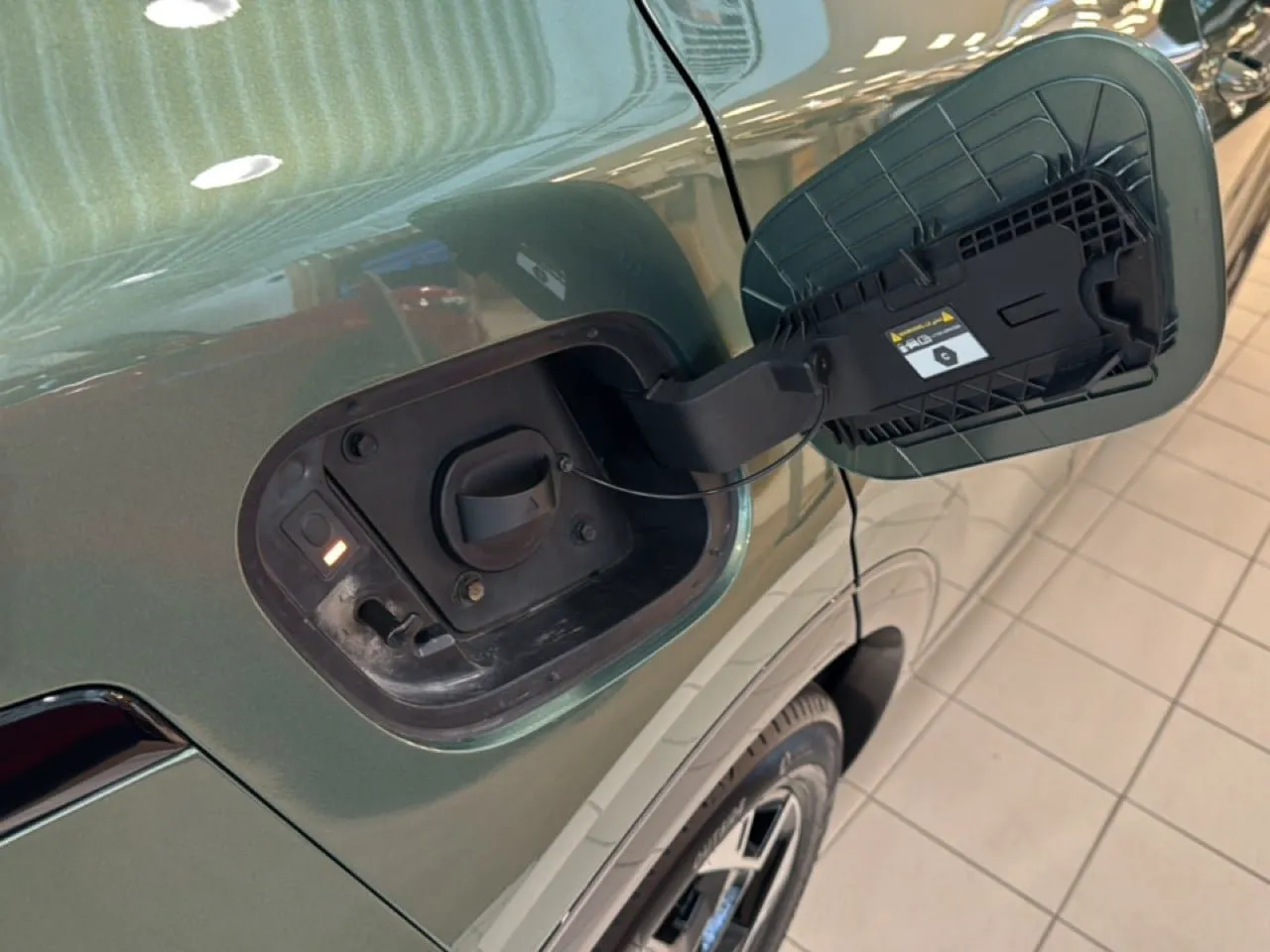 Vehicle image 20
