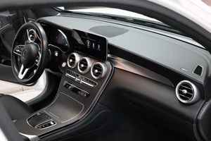 Mercedes GLC300 bild 19