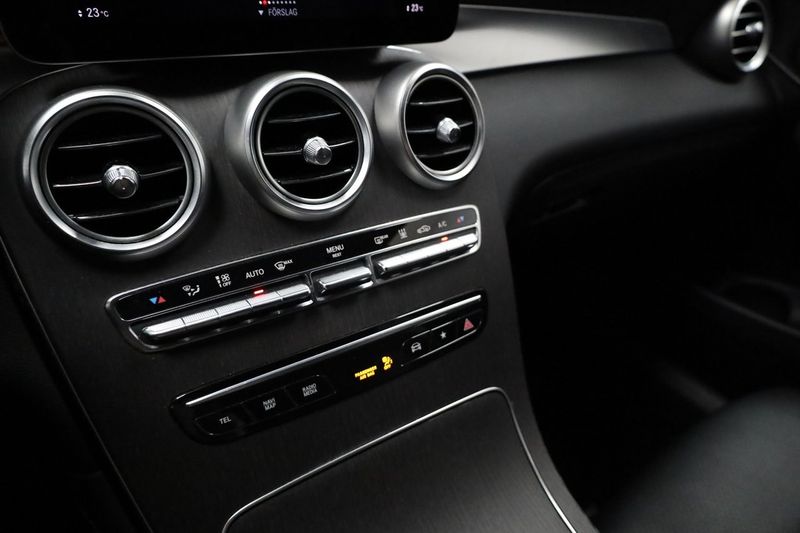 Mercedes GLC300 bild 24