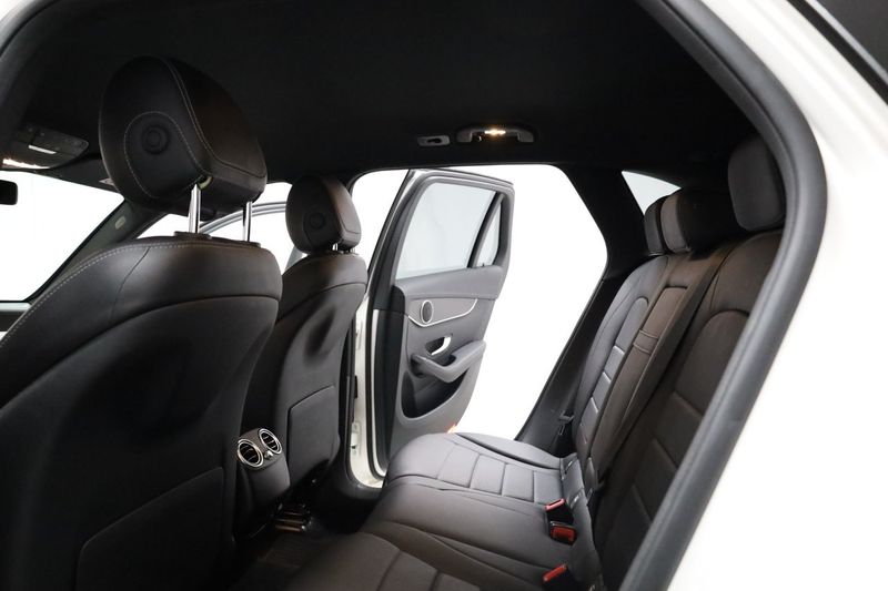 Mercedes GLC300 bild 17