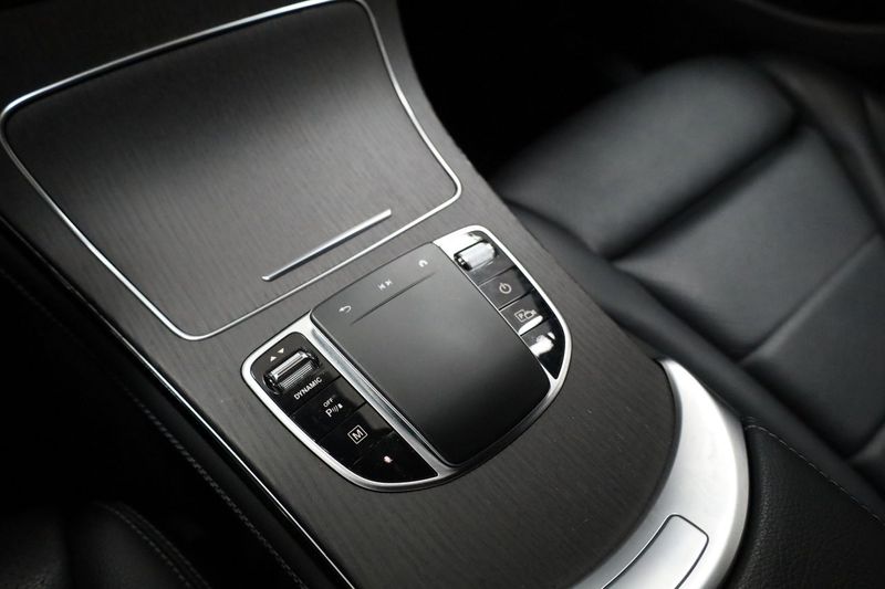 Mercedes GLC300 bild 25