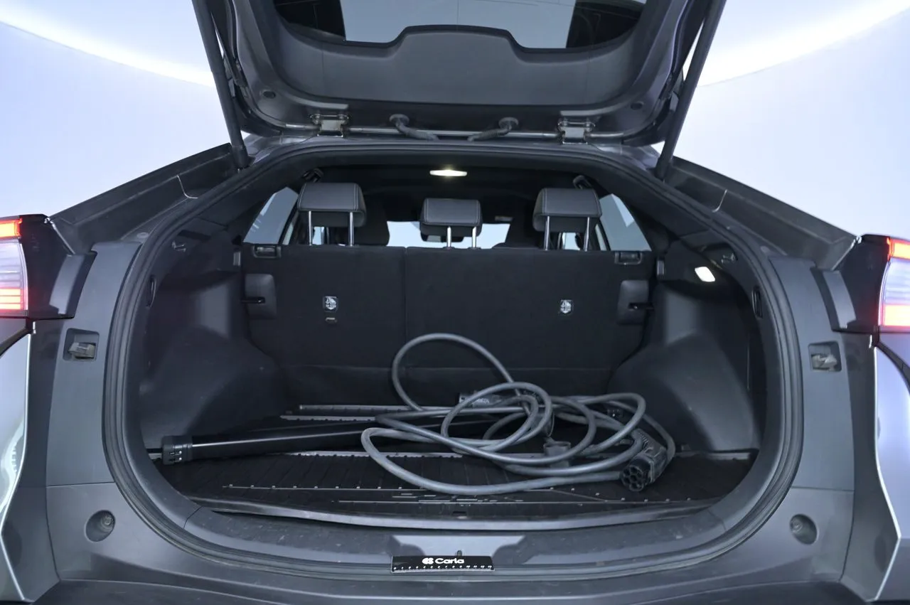 Vehicle image 21