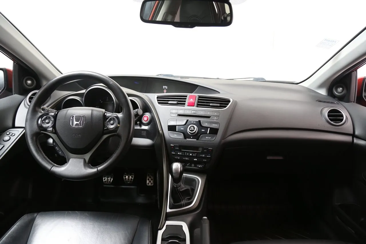 Vehicle image 17
