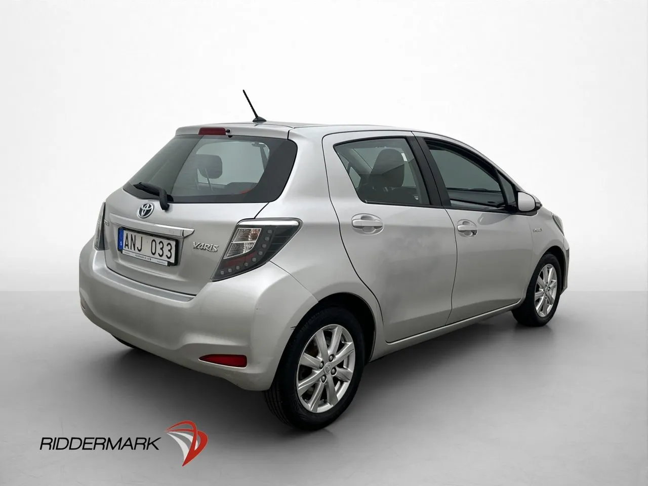 Vehicle image 7