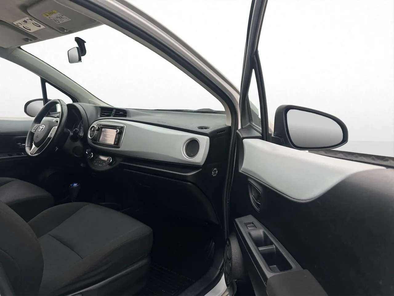 Vehicle image 21