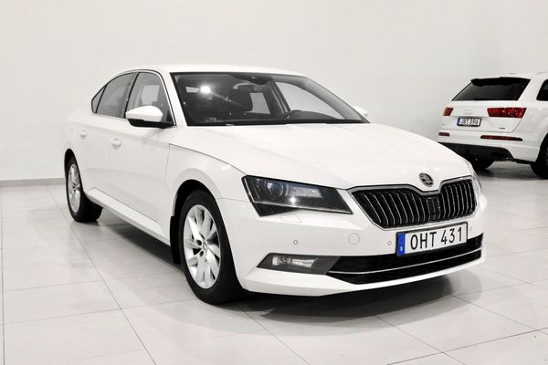 Skoda Superb 2.0 TDI 4x4 SCR Businessline, Style/Drag / Värmare/ ACC - 2017