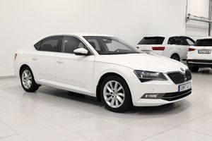Skoda Superb bild 2