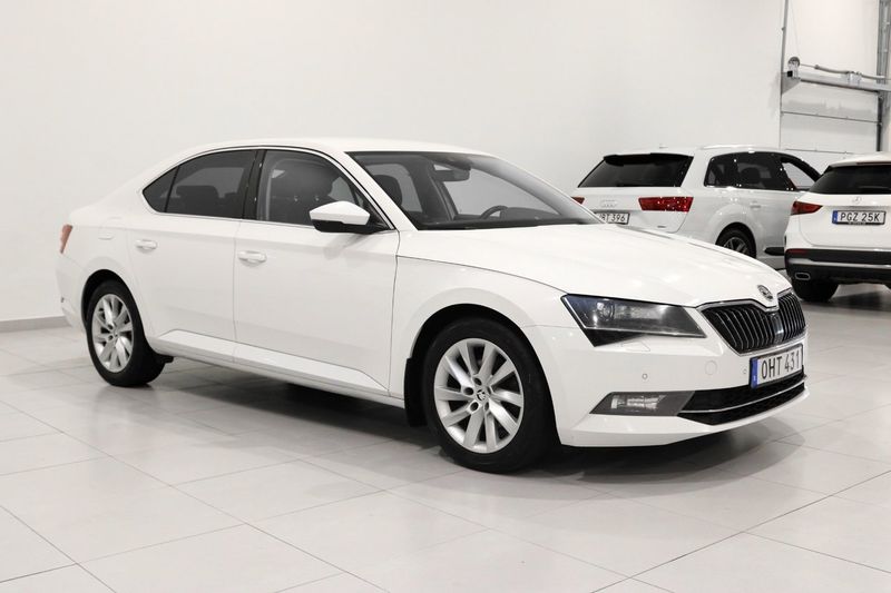 Skoda Superb bild 2