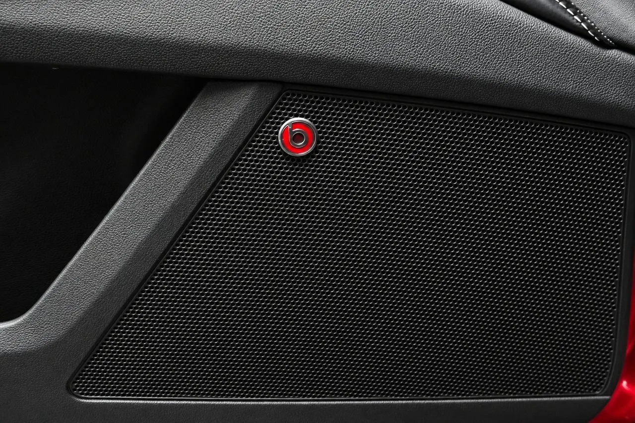 Vehicle image 21