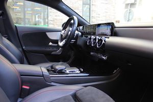 Mercedes CLA200 bild 3