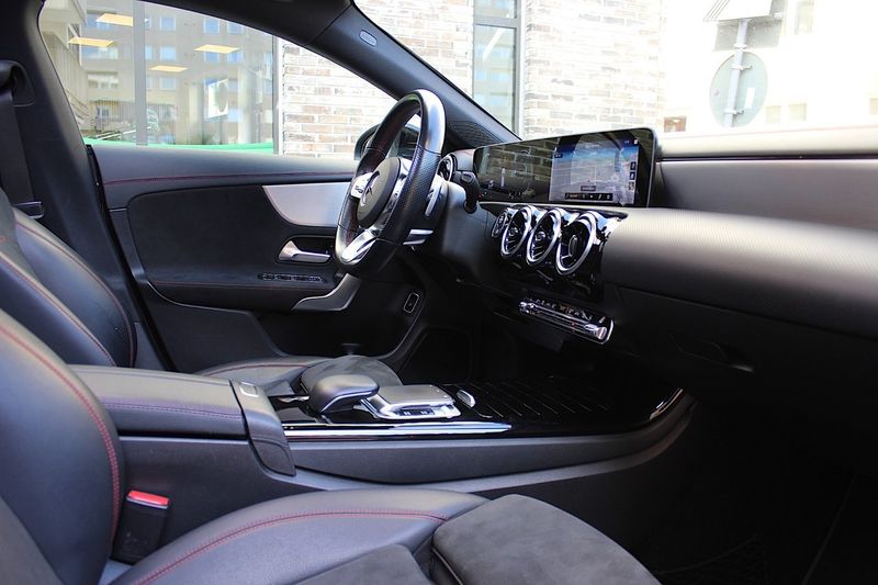 Mercedes CLA200 bild 3