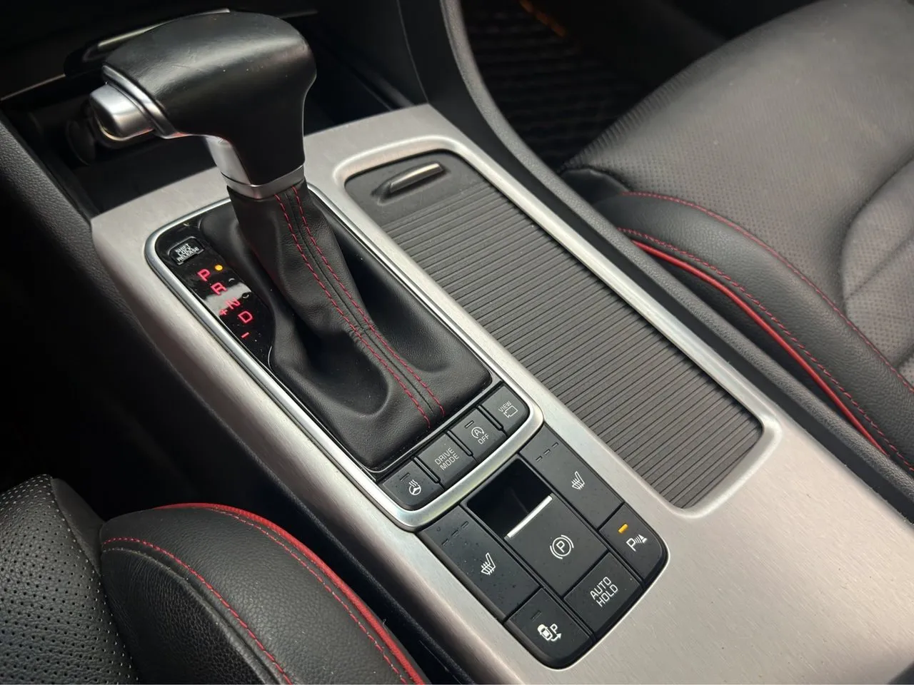 Vehicle image 25
