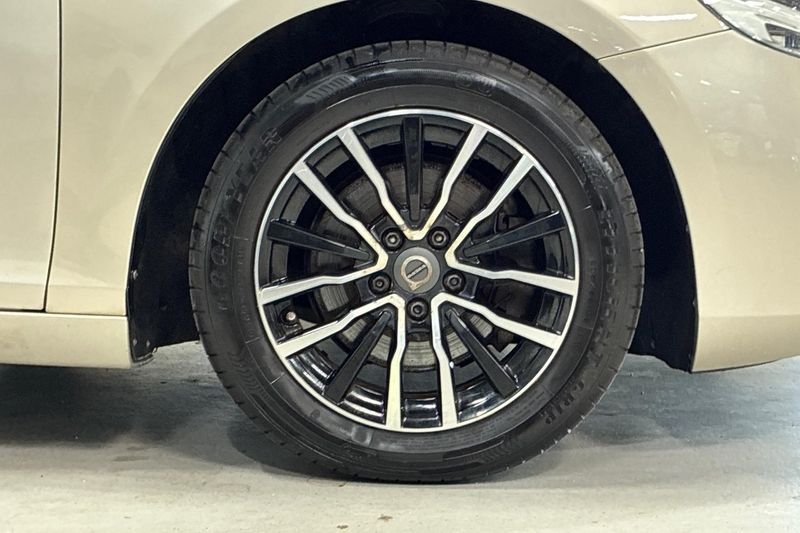 Volvo V40 bild 11