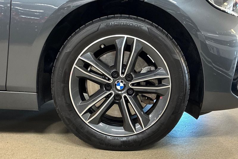 BMW 225 bild 11