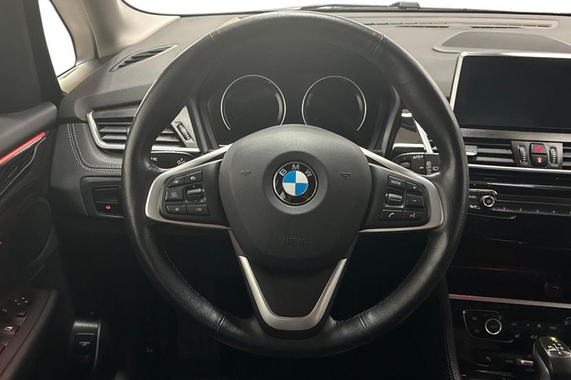 BMW 225 bild 16