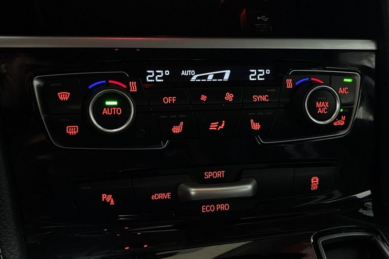 BMW 225 bild 28