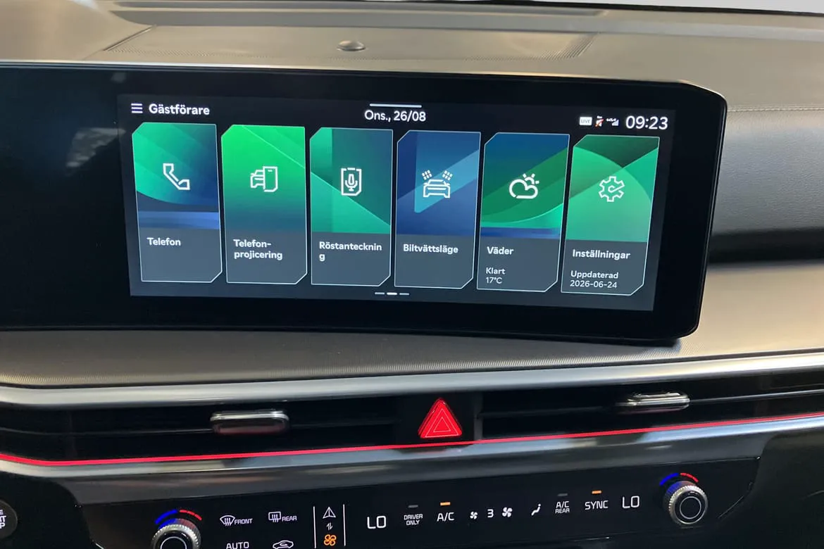 Vehicle image 18