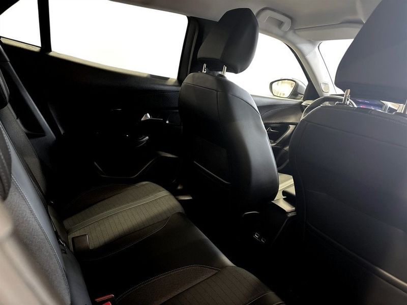 Peugeot e-2008 bild 13