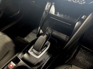 Peugeot e-2008 bild 11