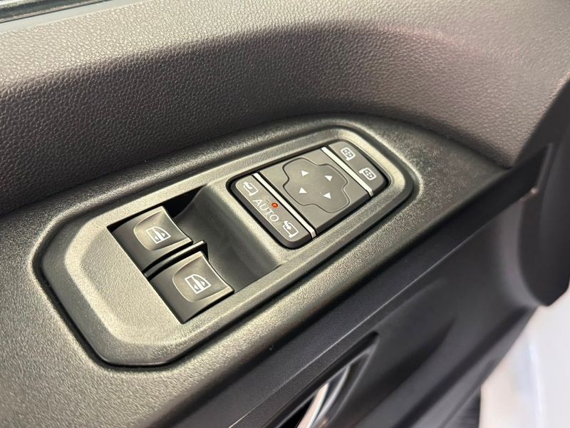 Renault Trafic bild 19