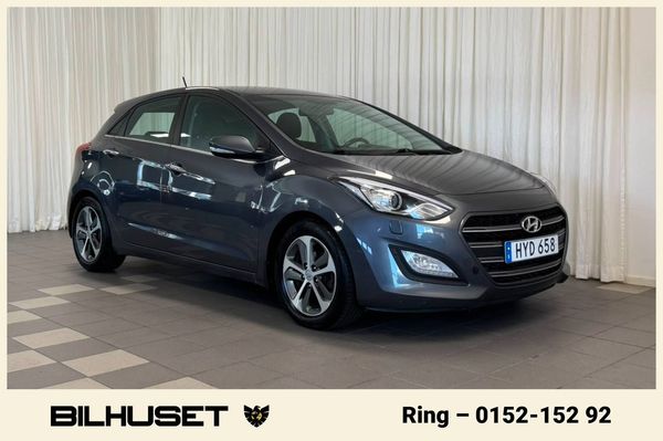 Hyundai i30 5-dörrar 1.6 CRDi Premium Drag Navi Kamera Rattvärme - 2016