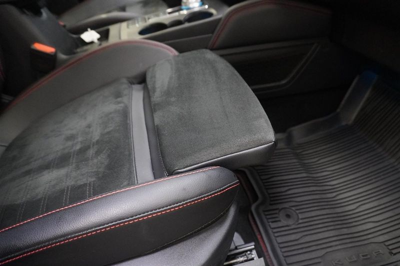 Ford Kuga bild 9