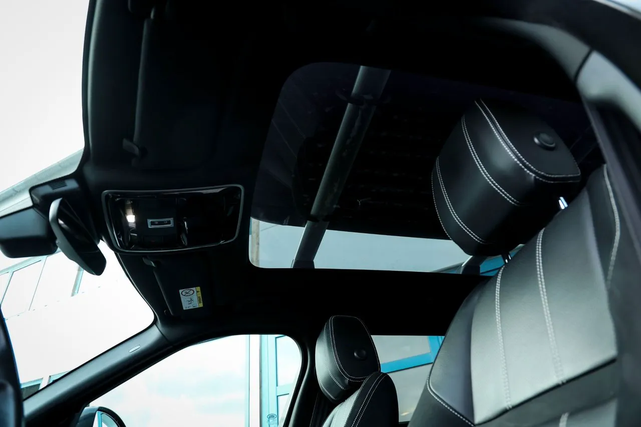 Vehicle image 20