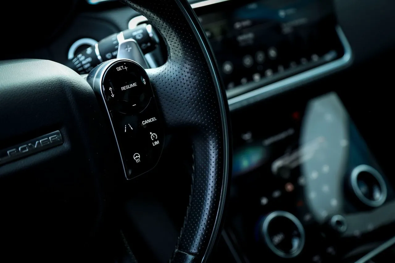 Vehicle image 21