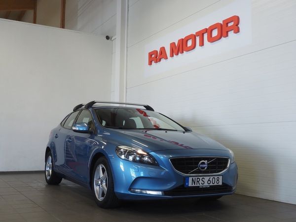 Volvo V40 D2 115hk Your Kinetic | D-värm | - 2015