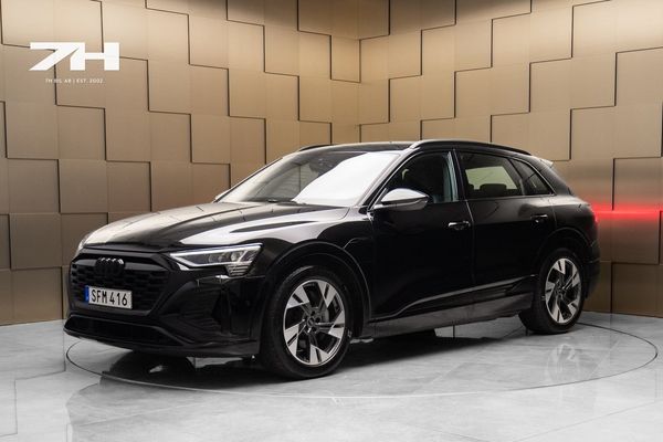 Audi Q8 e-tron 55 quattro S line / B&O / Drag / HuD / Luftfjädring - 2024