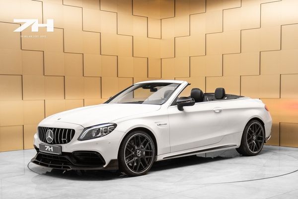 Mercedes C63 AMG Cabriolet / Burmester / Kamera - 2021