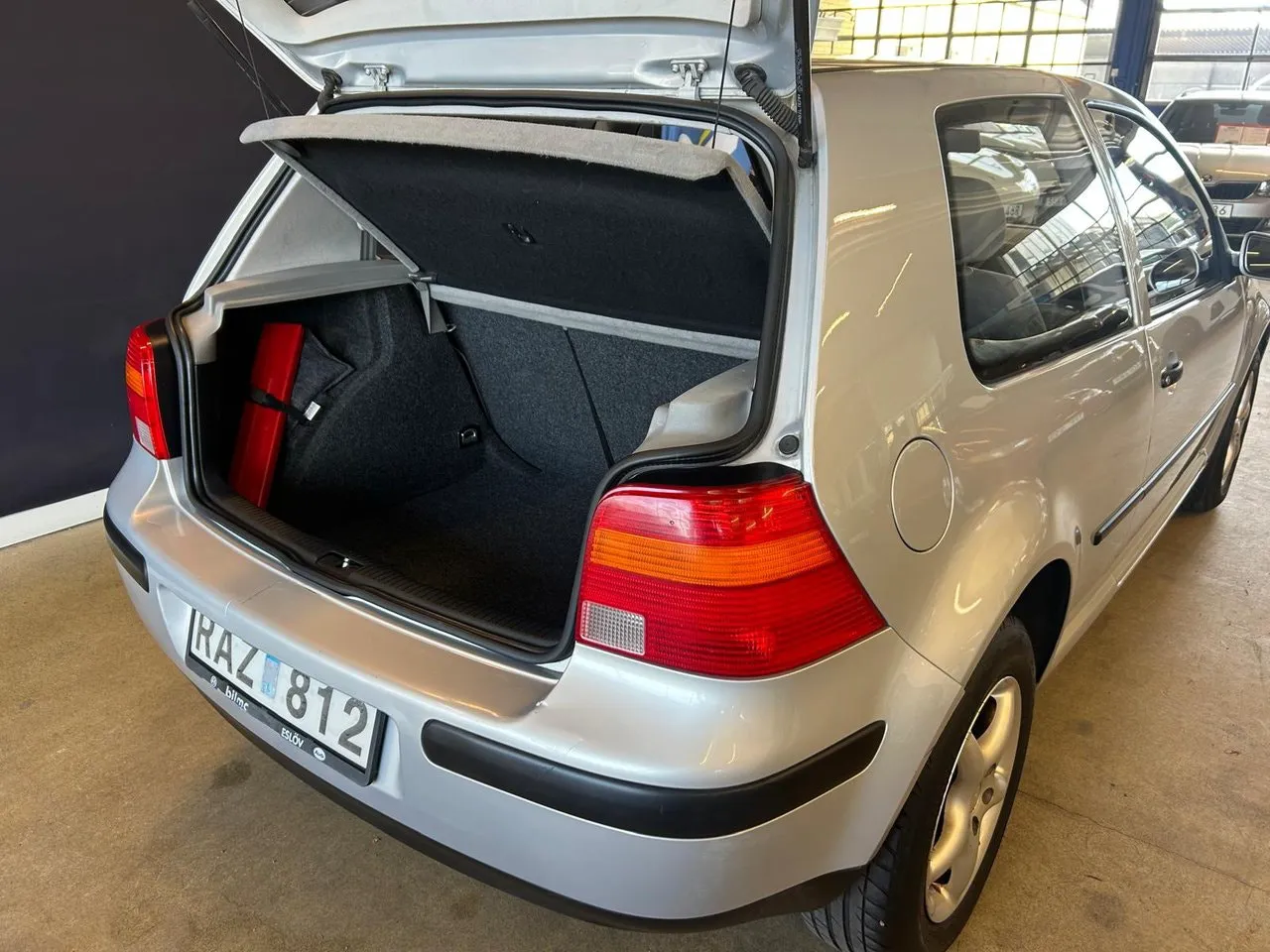 Vehicle image 24