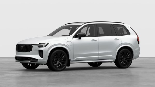 Volvo XC90 T8 Ultra Black Edition - 2027