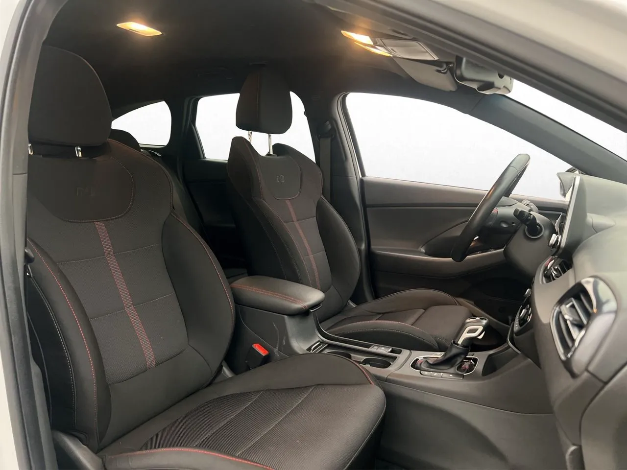 Vehicle image 25