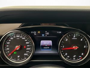 Mercedes E200 bild 16