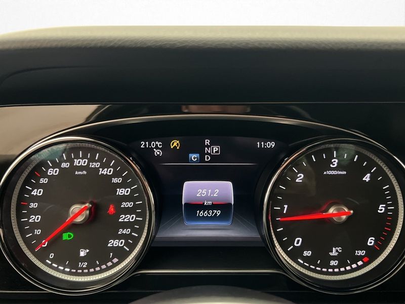 Mercedes E200 bild 16