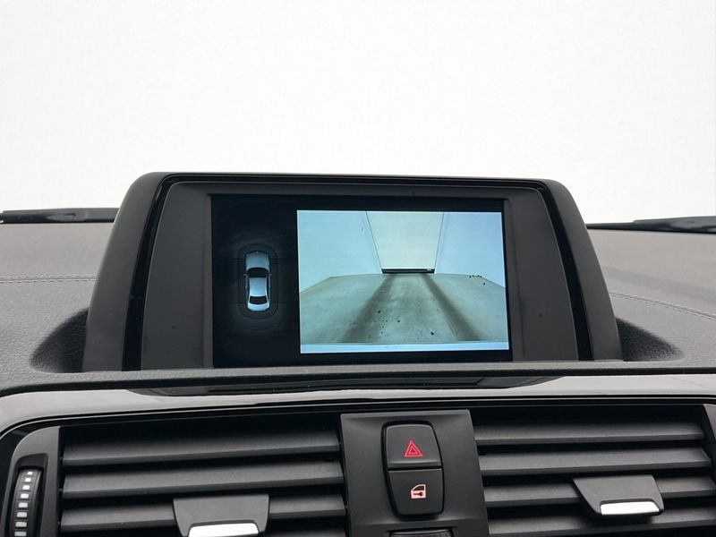 BMW 220 bild 18