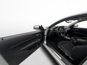 BMW 220 bild 10