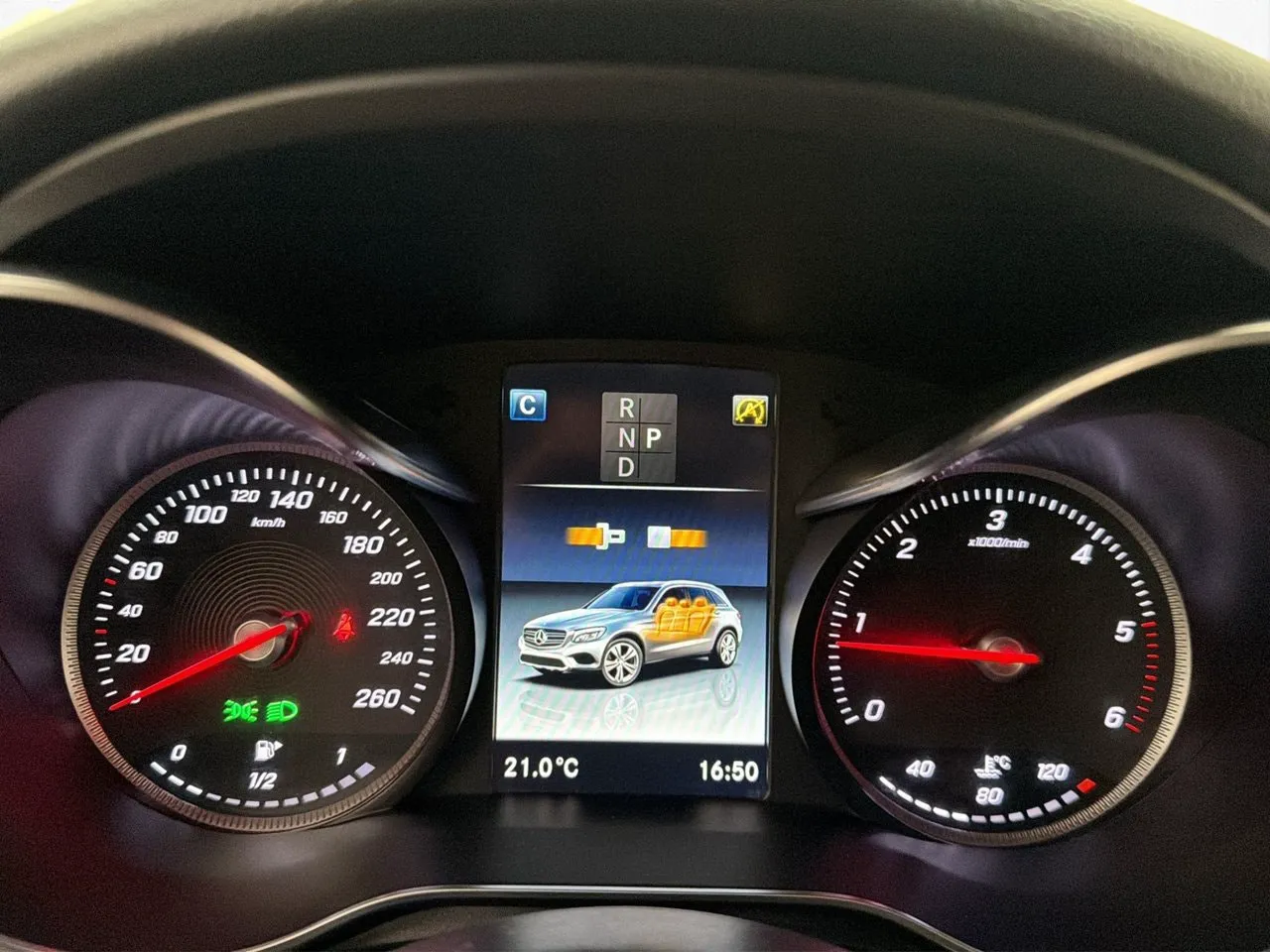 Vehicle image 18