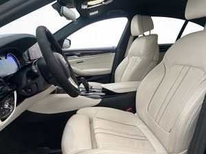 BMW 520 bild 12