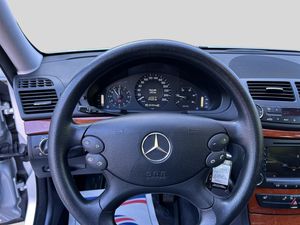 Mercedes E220 bild 4